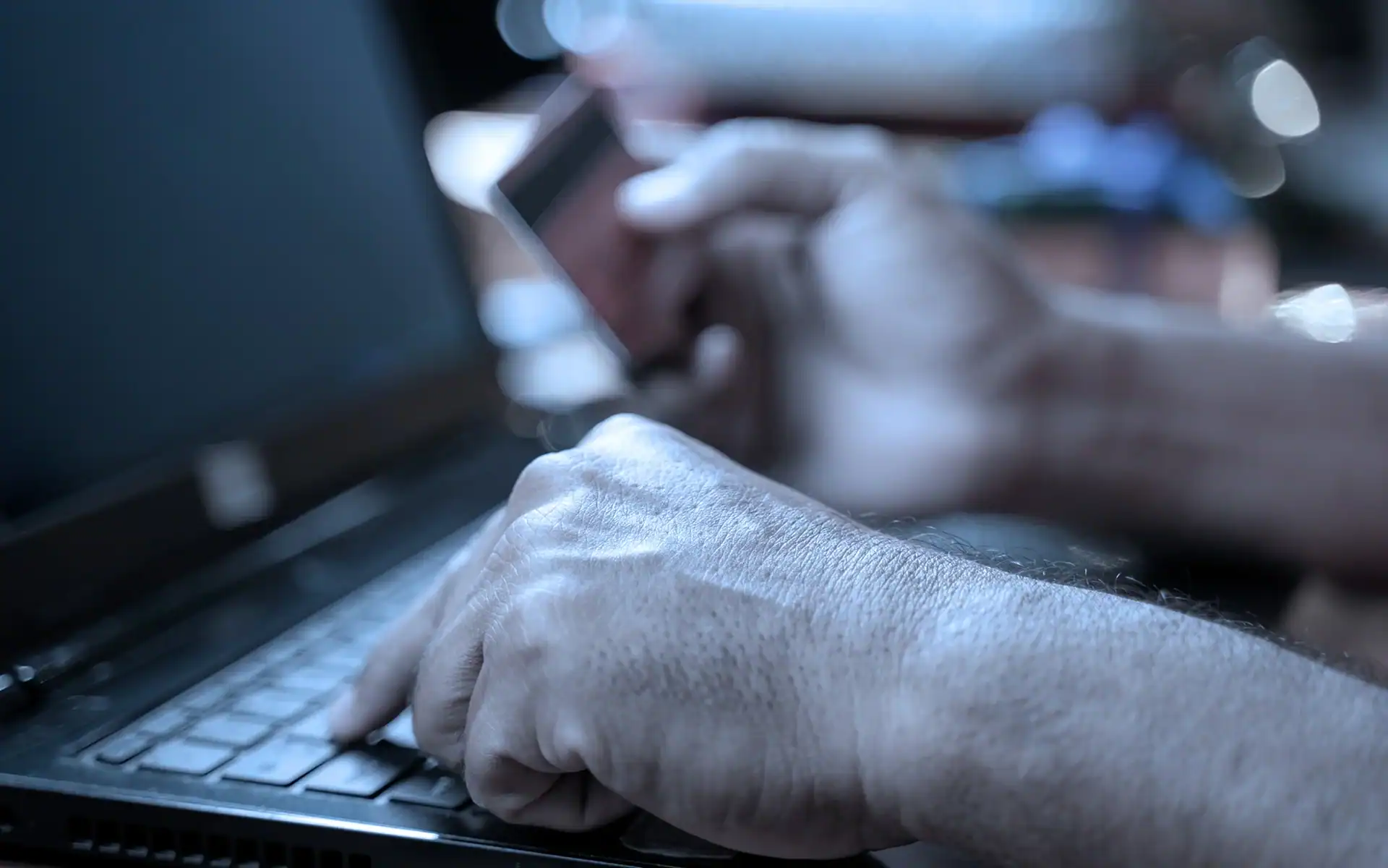 Fake vs Genuine Spotting Online Scams