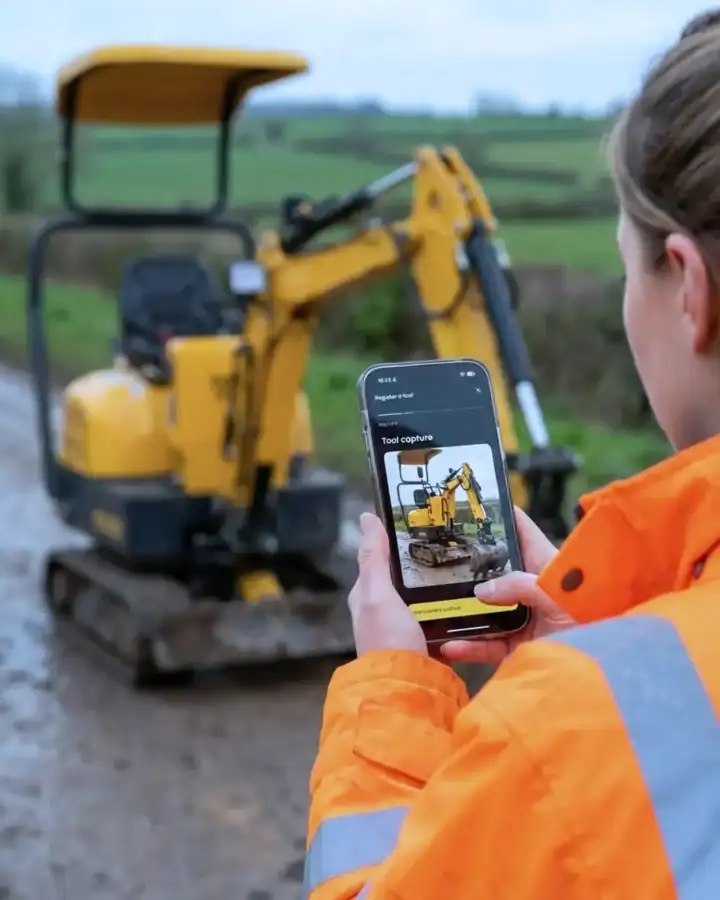 ToolCapture_MiniDigger_Rural