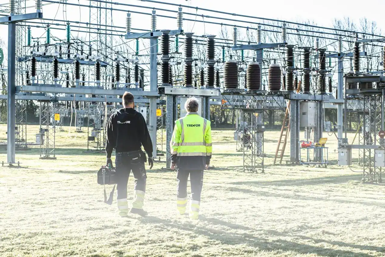 facilities management inspecting